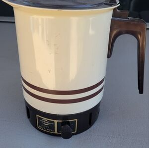 WestBend Instant Hot Pot